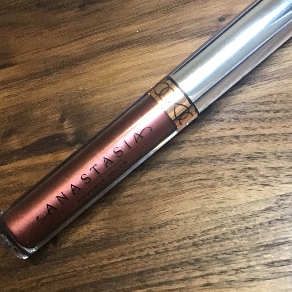 Brand new from vault Anastasia Beverly hill lipstick in chrome rose gold